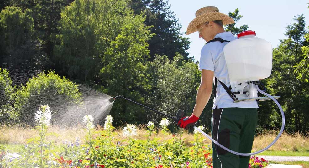using a backpack sprayer